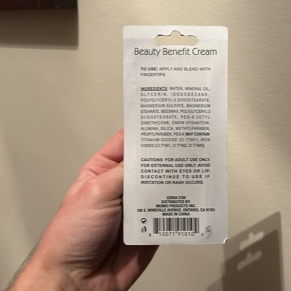 Nucolor by Rimmel London BB Multi Action Beauty Benefit Cream Dark One Shaded - Picture 2 of 2